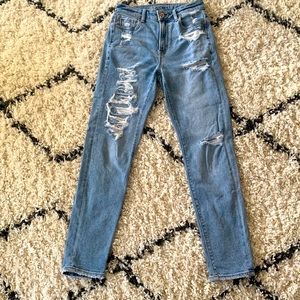 American Eagle Mom Jeans
